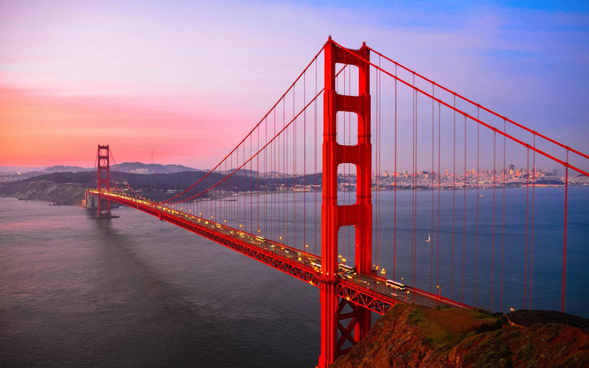 Download Bright Red Golden Gate Bridge Wallpaper 