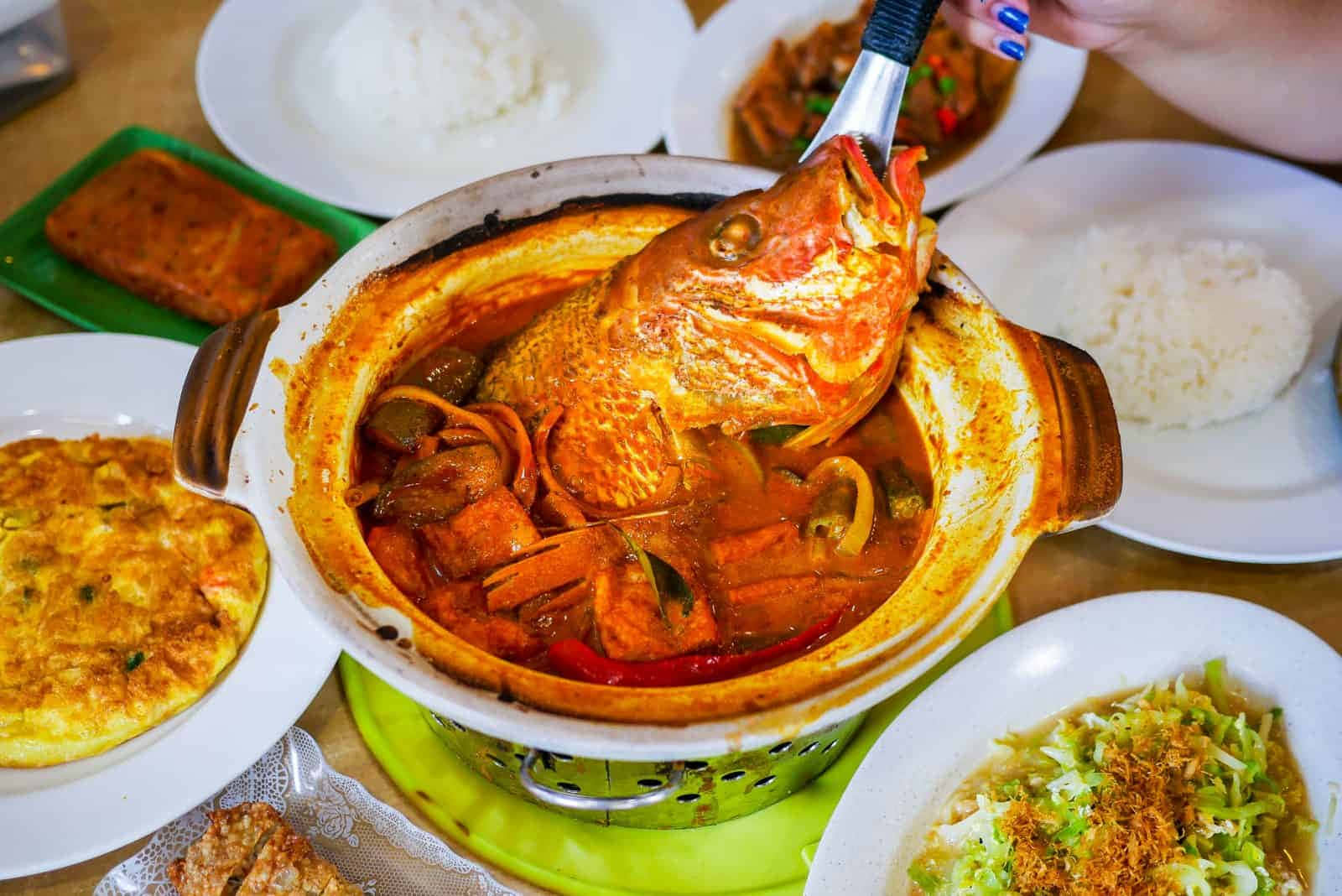 Deliziadi Singapore, Il Curry Di Testa Di Pesce Sfondo