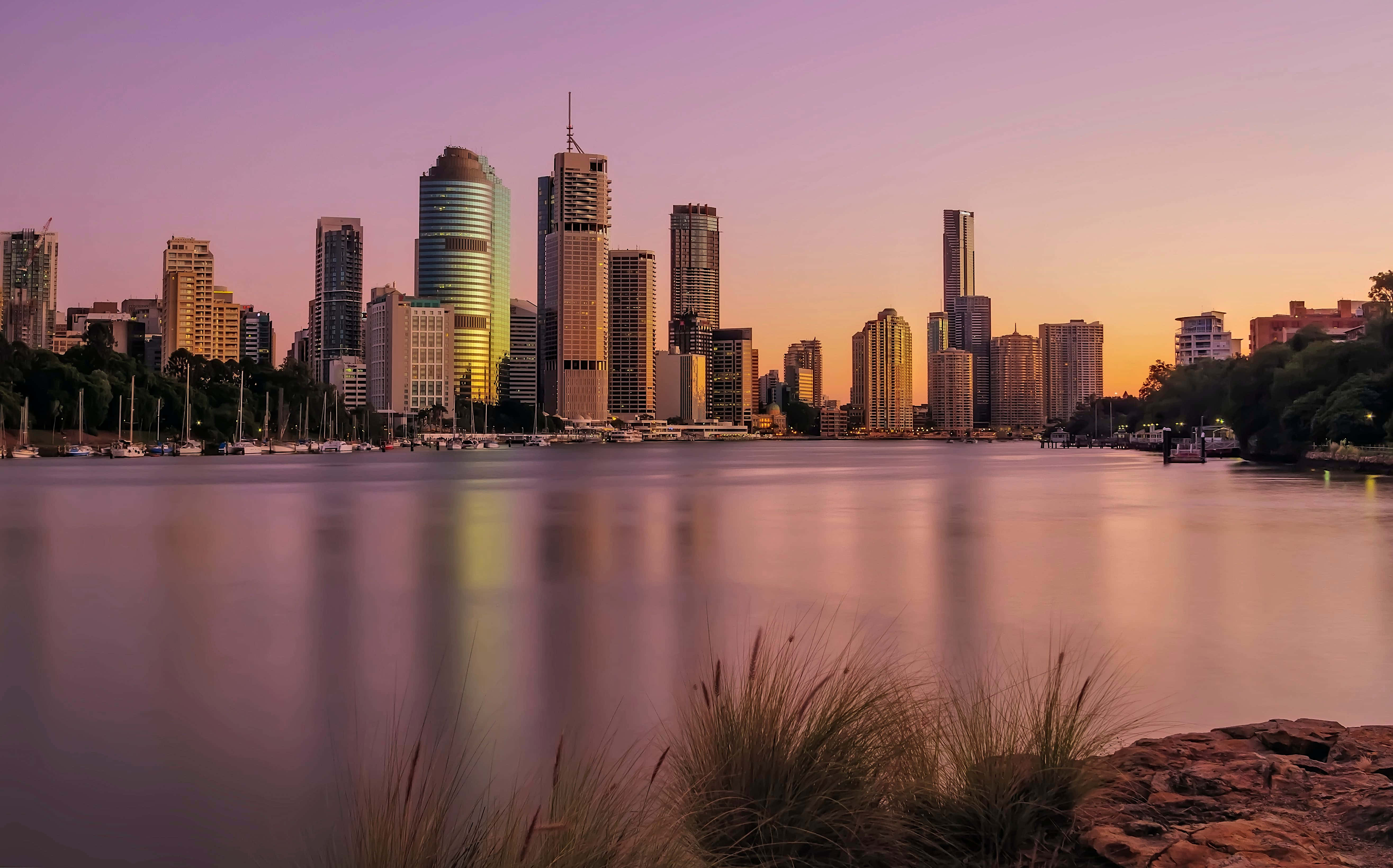 Brisbane Skyline At Sunset Wallpaper