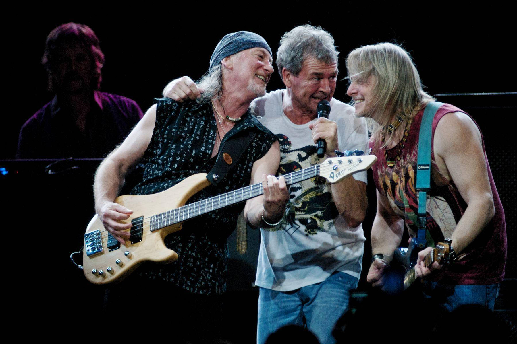 Britischeband Deep Purple Rapture Of The Deep Tour Wallpaper