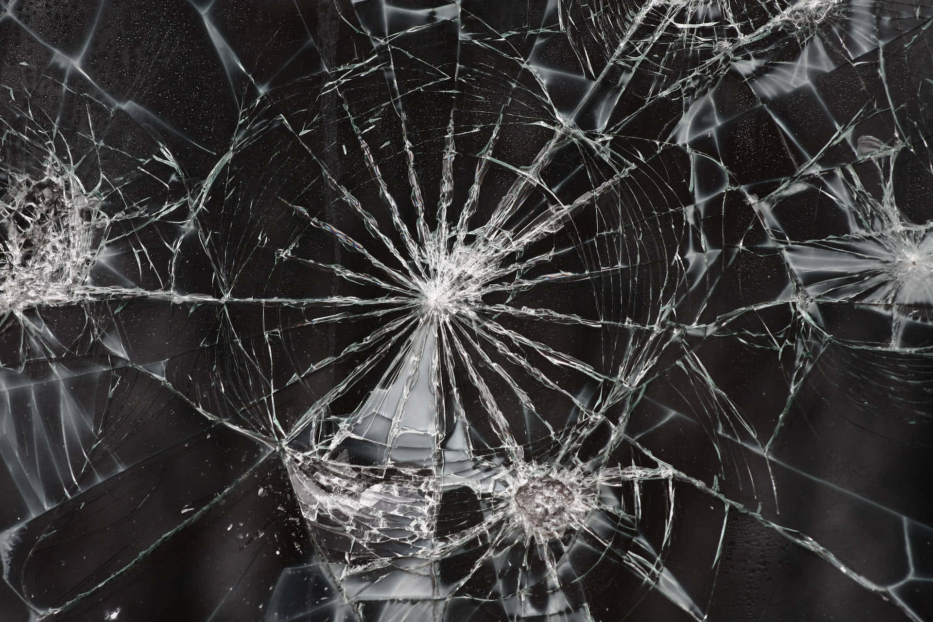 Intricate Patterns of Shattered Glass