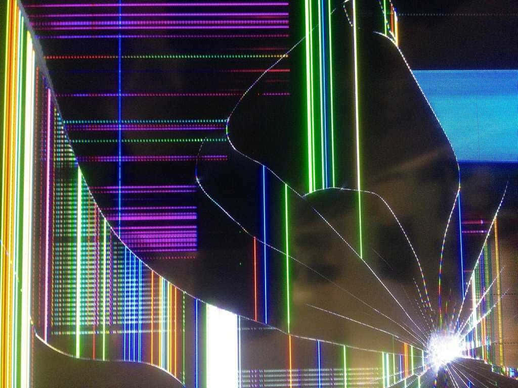 broken tv screen wallpaper