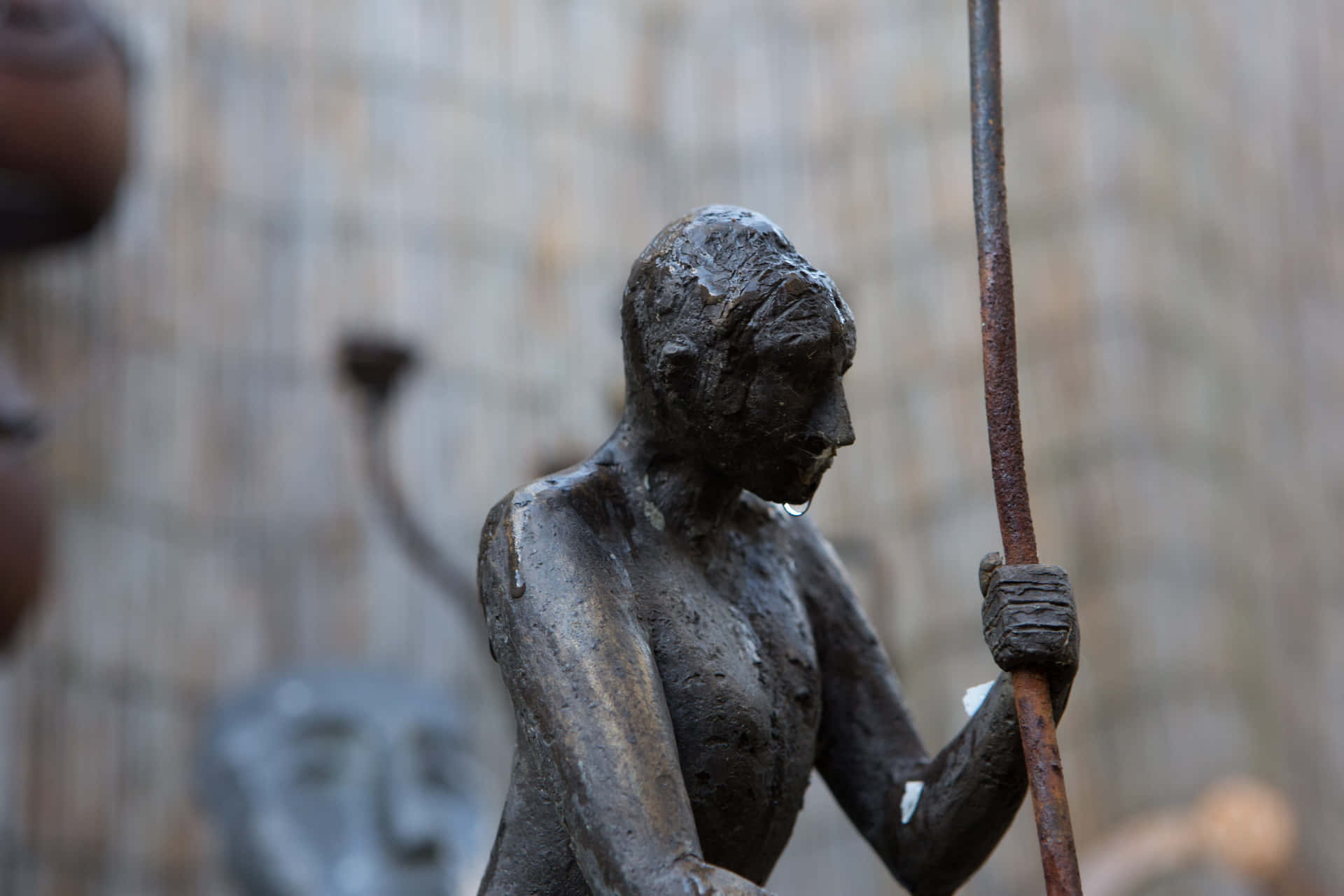 Gros Plan Sur Une Sculpture En Bronze À Tilburg Fond d'écran