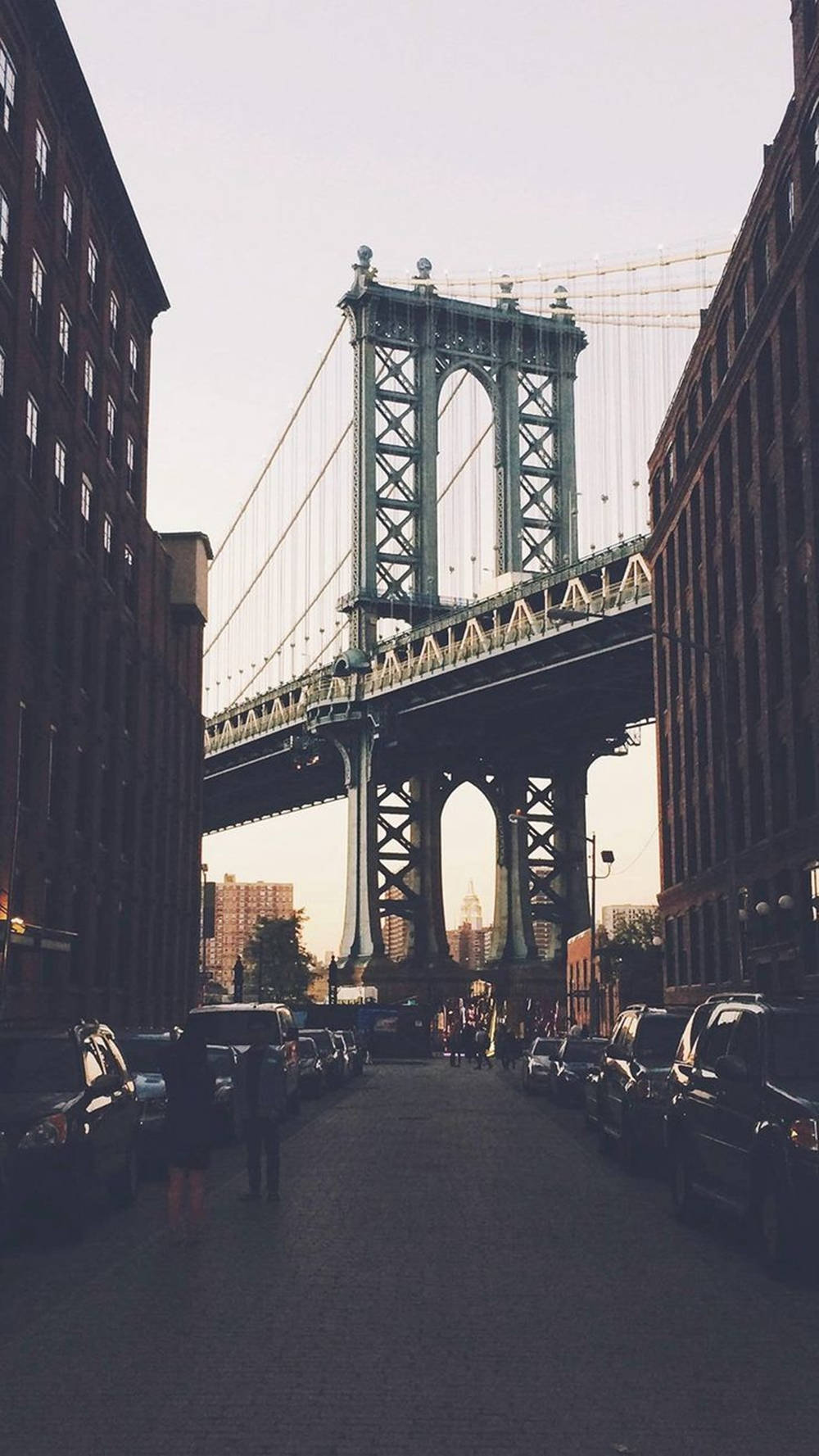 Brooklyn Bridge In New York Skyline Iphone Wallpaper