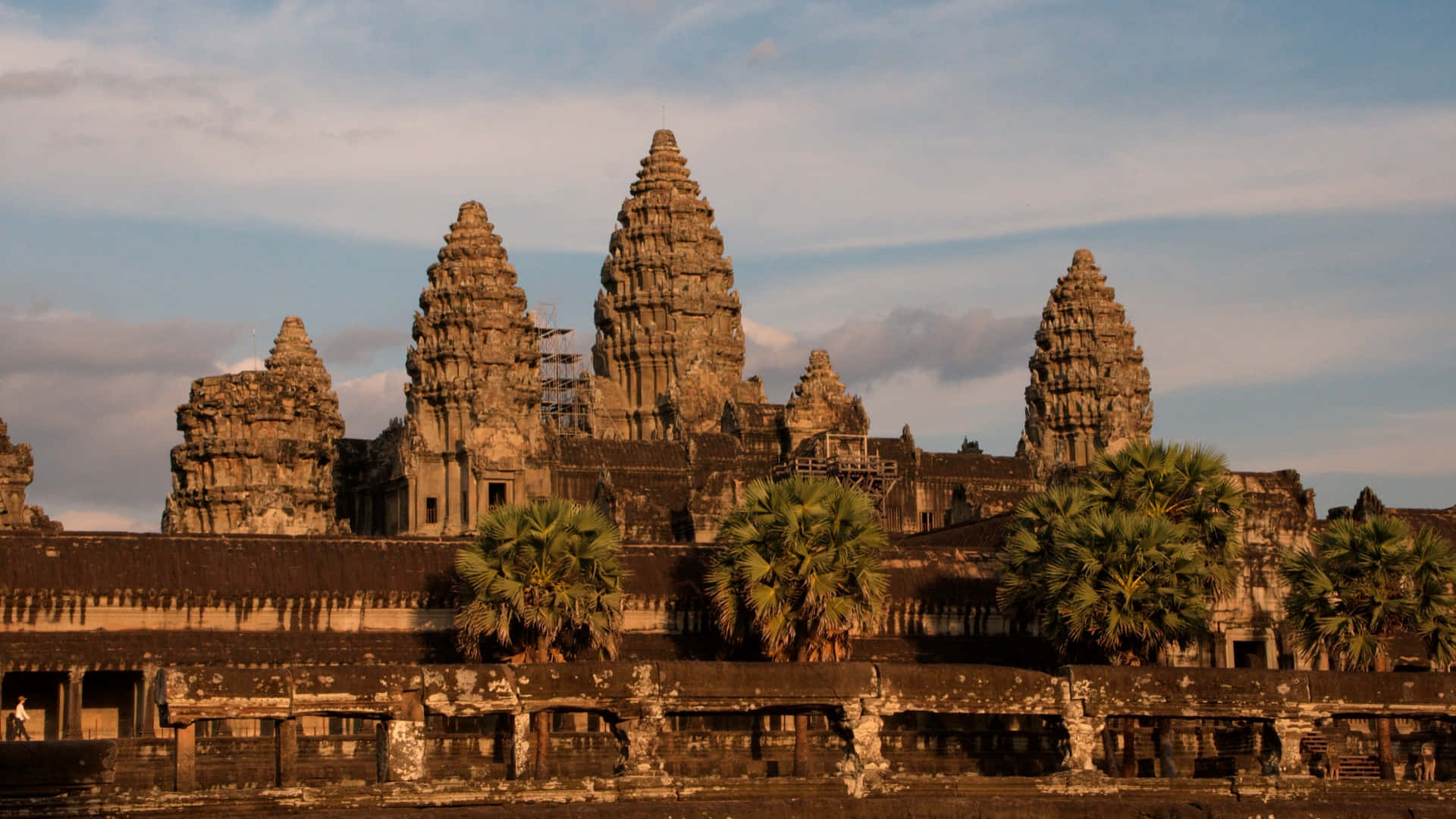 Brauneästhetische Angkor Thom Desktop Wallpaper