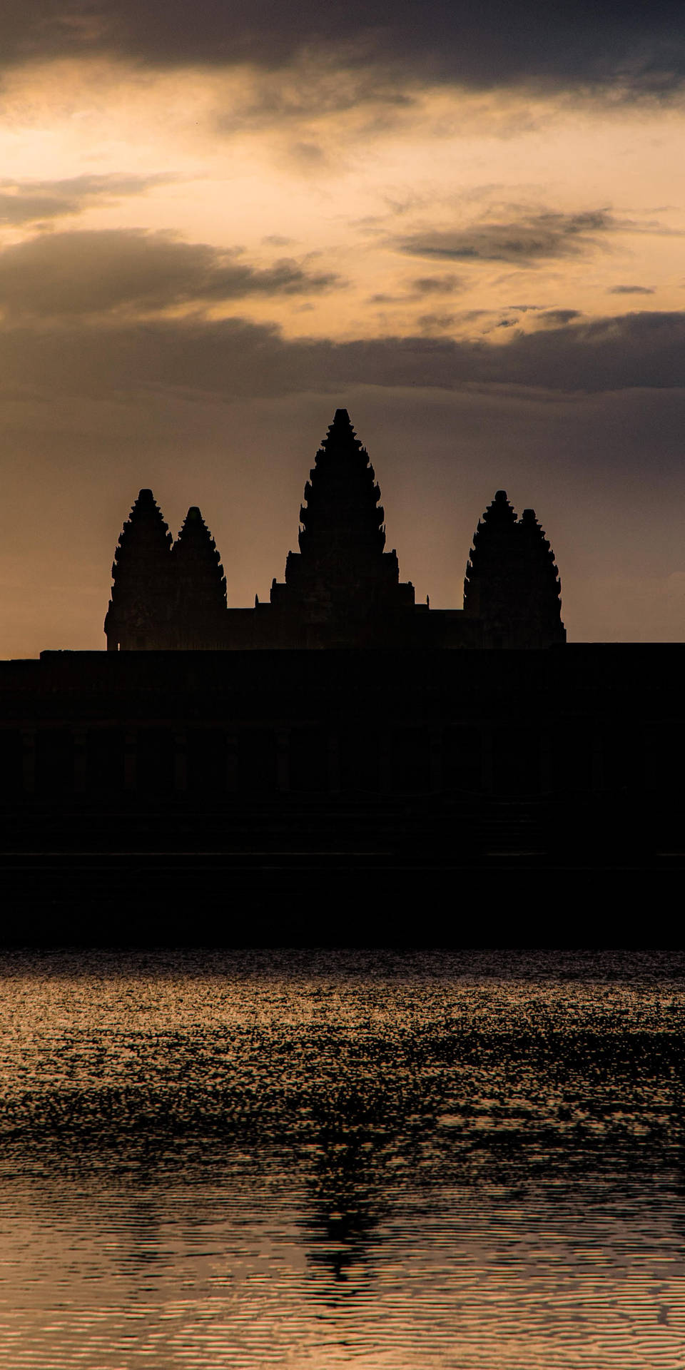 Teléfonocon Estética Marrón De Angkor Wat. Fondo de pantalla