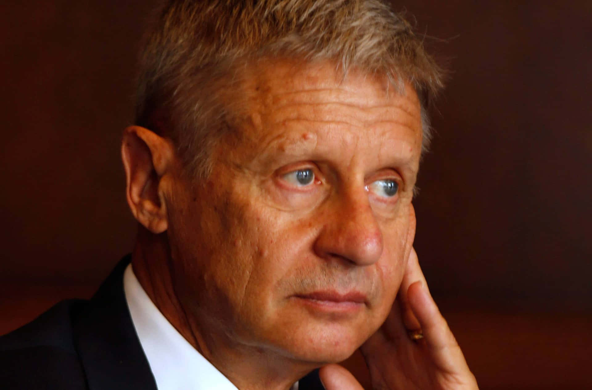 Influential Politician Gary Johnson Deep in Thought Wallpaper