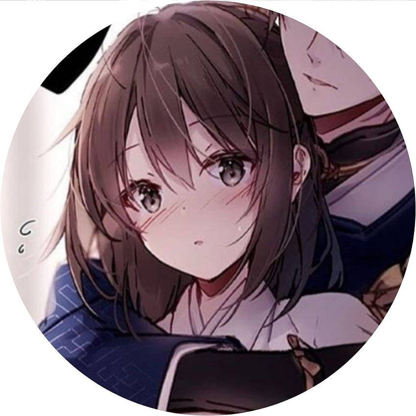 Brown Haired Girl On Matching PFP For Couples Wallpaper