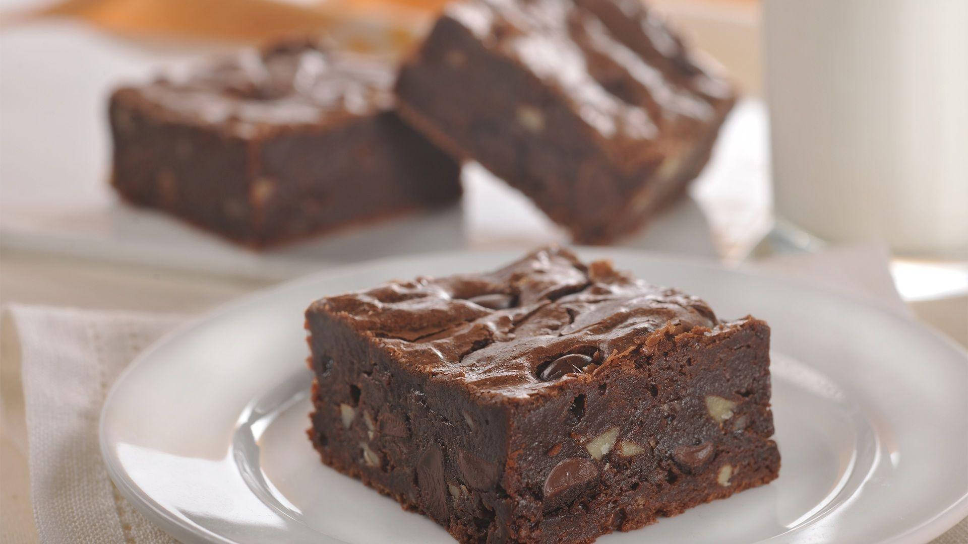 Brownies With Chocolate And Nuts Picture
