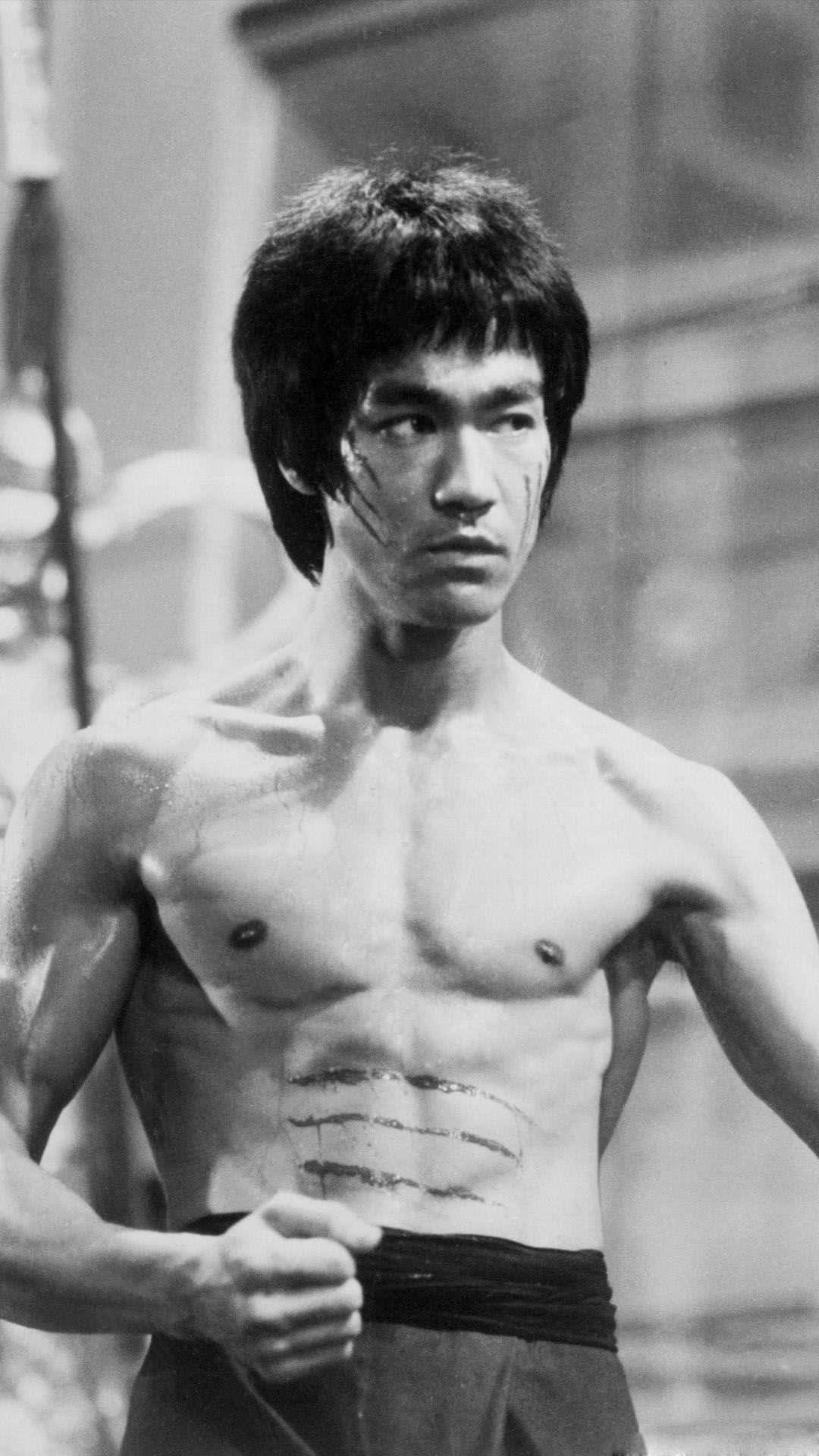 Bruce Lee - Iconic Martial Arts Master
