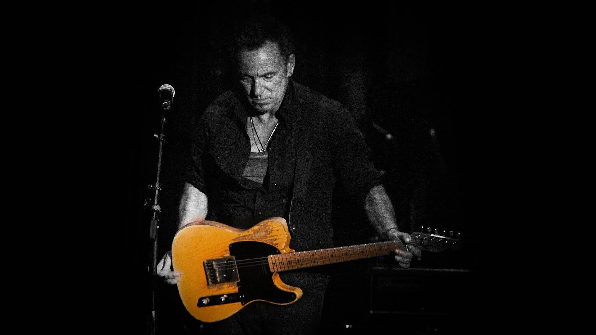 Bruce Springsteen Playing Fender Telecaster Guitar Wallpaper