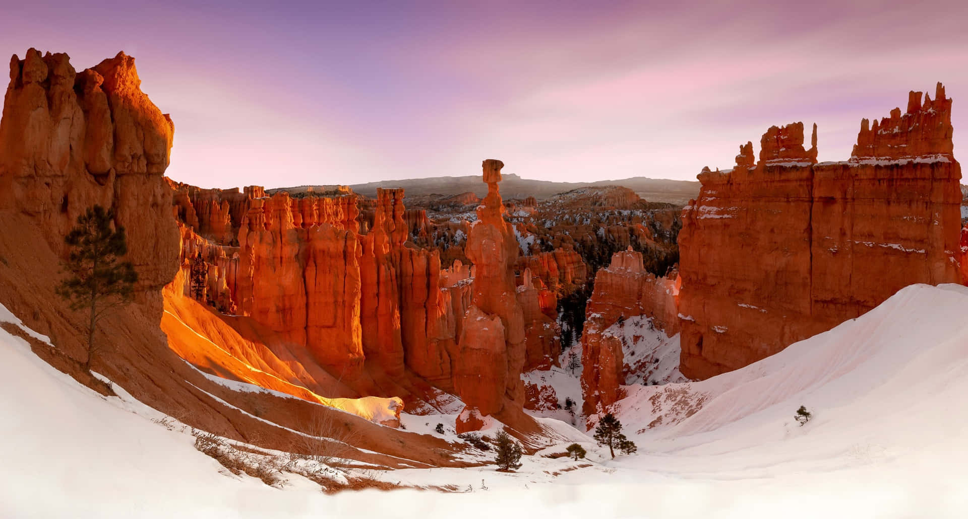 Bryce Canyon National Park Massive Piles Of Snow Wallpaper