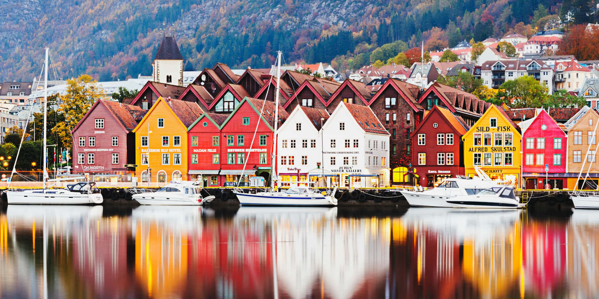 Bryggen Wallpaper