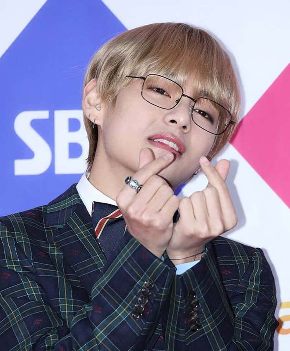 Btsfinger Heart Taehyung Would Be Translated To 