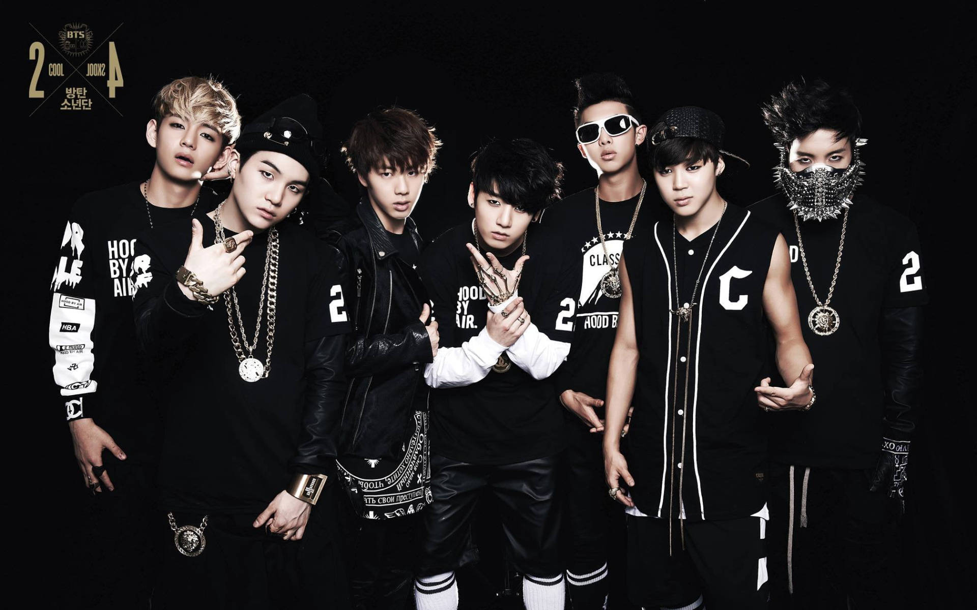 BTS Gruppefoto i Hip-Hop Stil Wallpaper