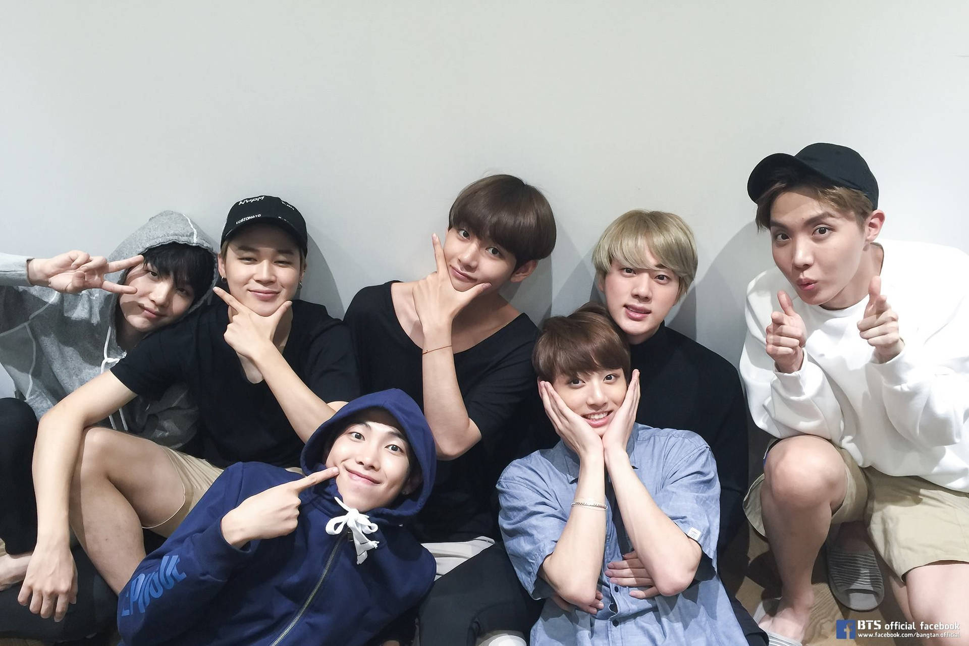 BTS Members All Smiles Wallpaper