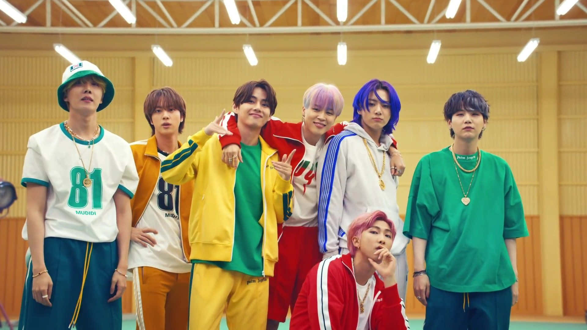 BTS rammer dansegulvet for deres sang 'Tilladelse til At Danse' Wallpaper