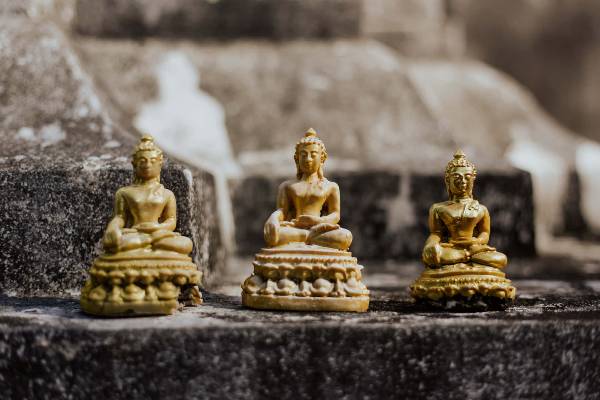 Little Golden Buddhism Picture