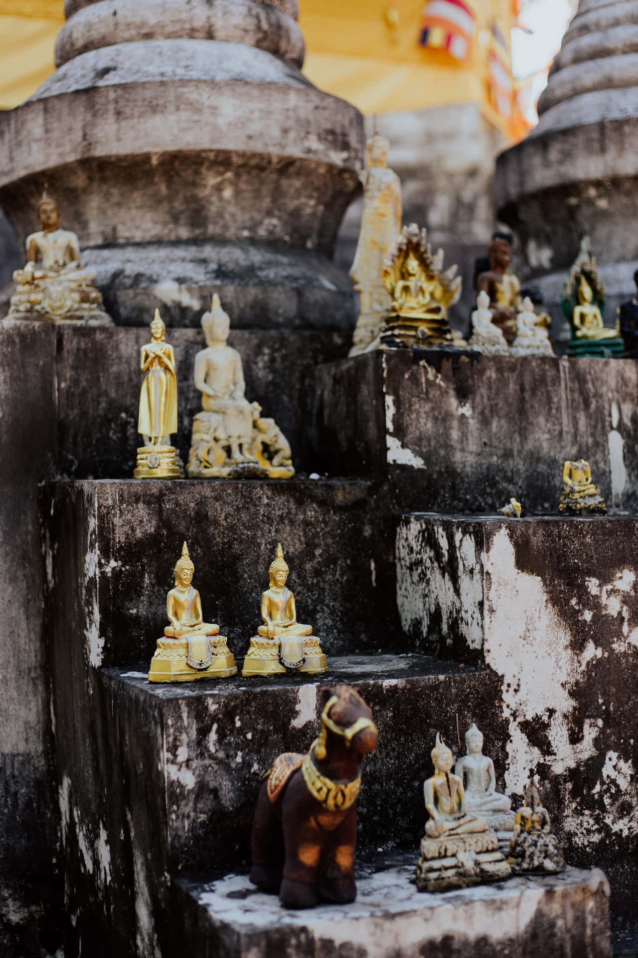 Miniaturbuddha-statuen-bild