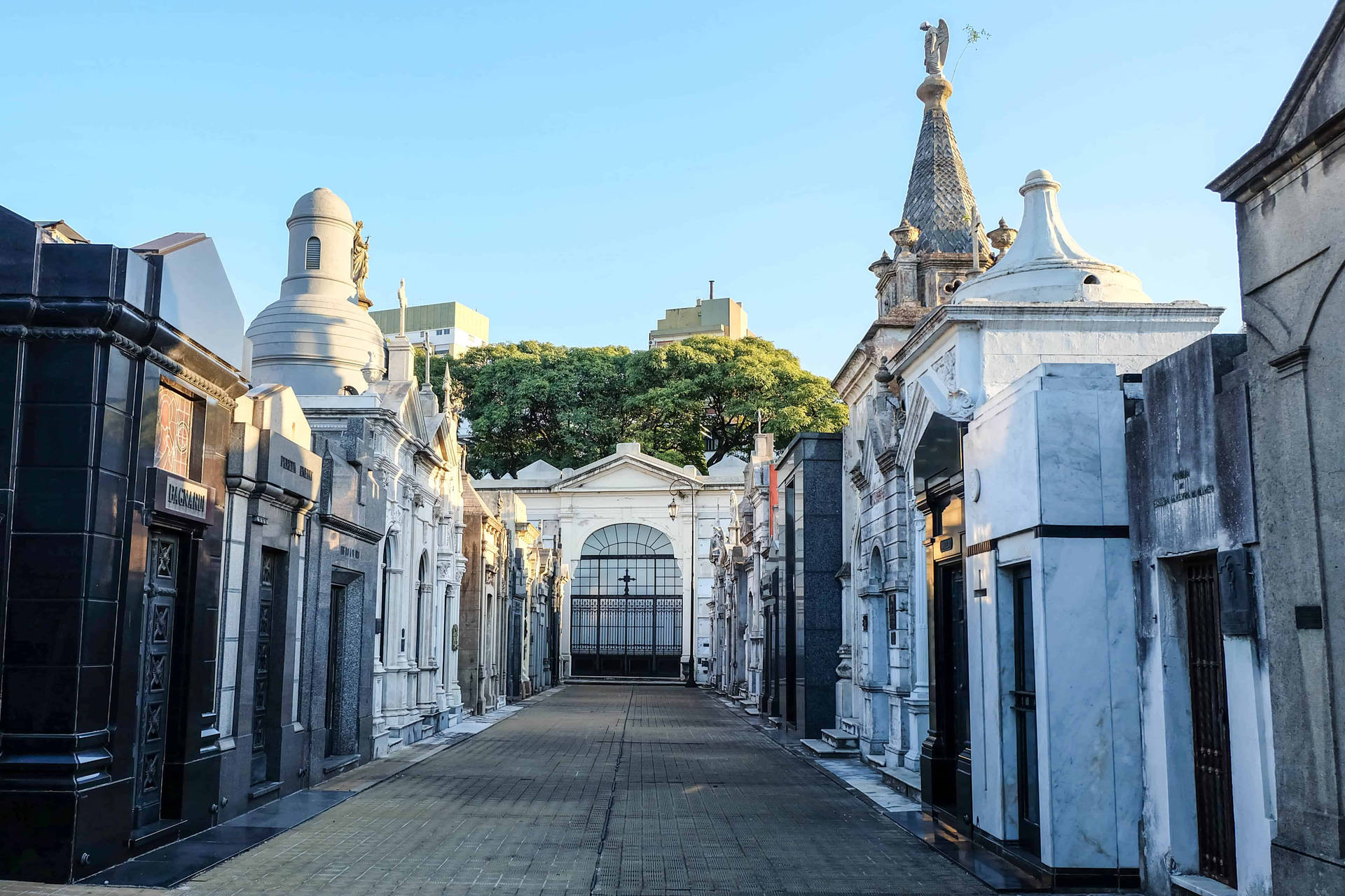 Cementeriode Recoleta En Buenos Aires. Fondo de pantalla