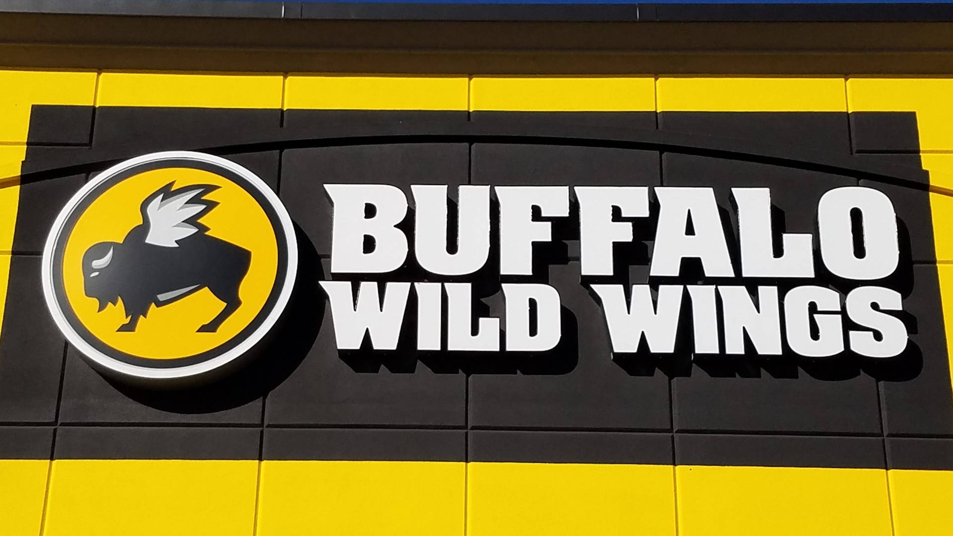 Buffalo Wild Wings Restaurant Signage Wallpaper