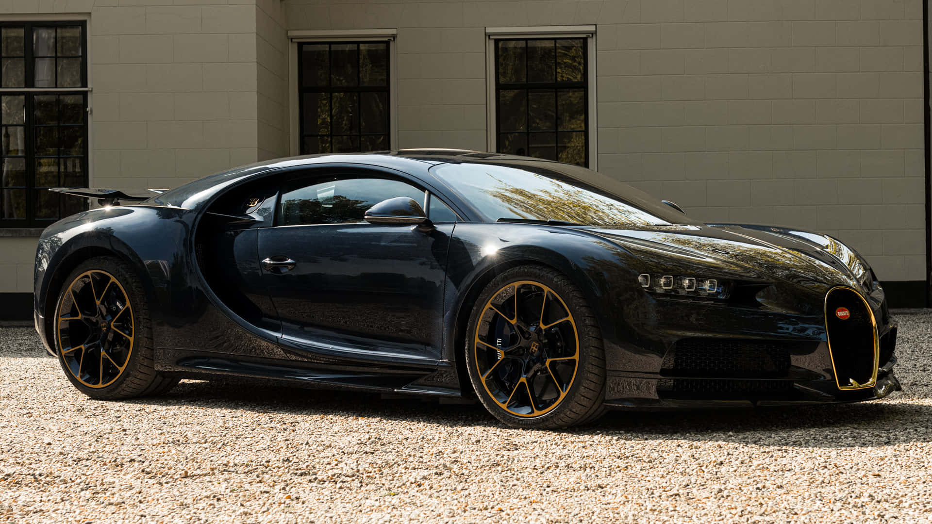 Stunning Bugatti Chiron on Display Wallpaper