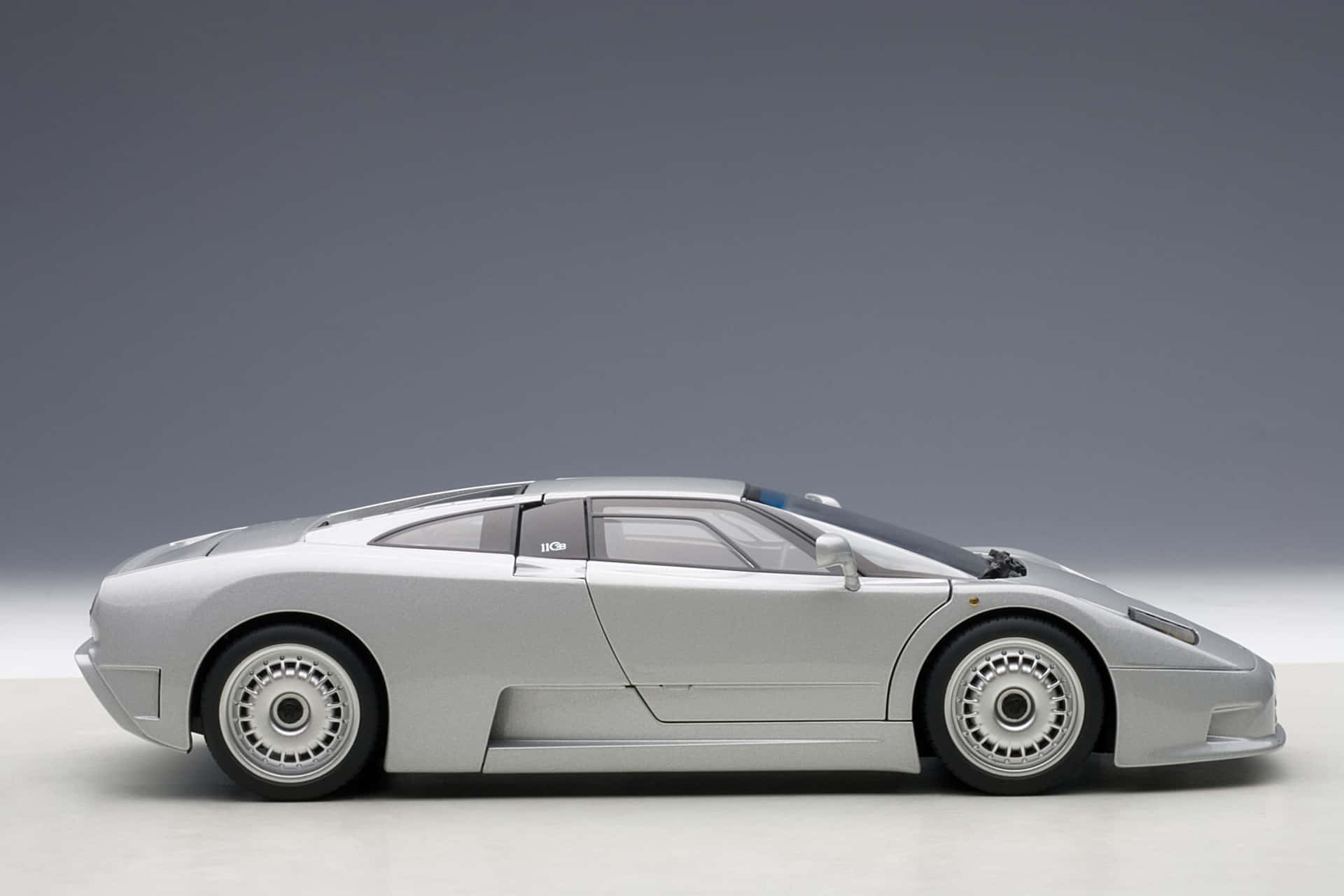 Elclásico Atemporal - Bugatti Eb110 Fondo de pantalla
