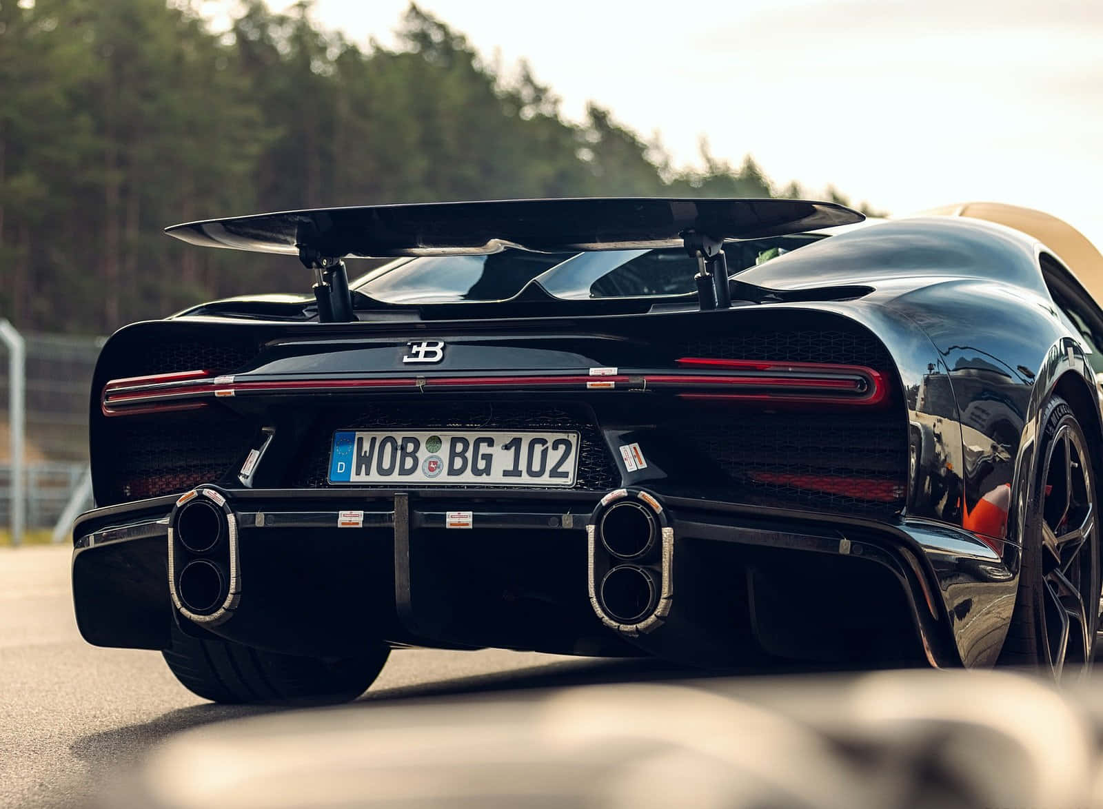 Bugatti Chiron – Exemplifying Power and Elegance
