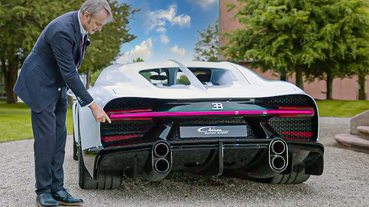 Eineleganter Bugatti Veyron In Frankreich