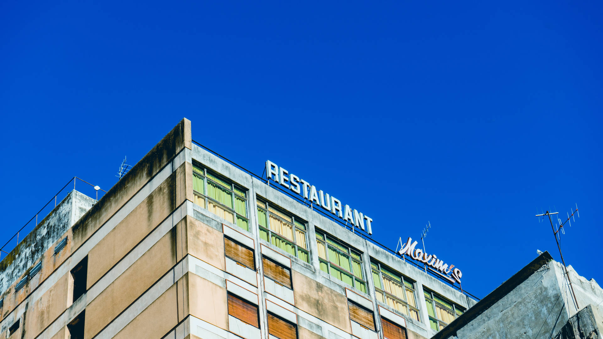 Building Restaurant Sign