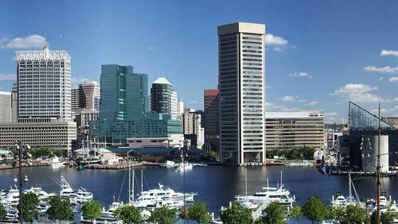 Edificiosen Baltimore En Un Día Soleado Fondo de pantalla