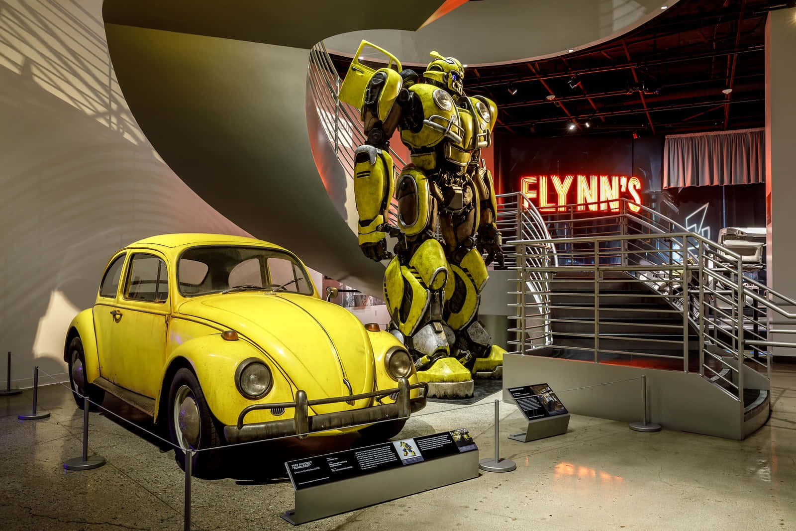 Bumblebee_and_ Vintage_ Volkswagen_at_ Petersen_ Automotive_ Museum Wallpaper