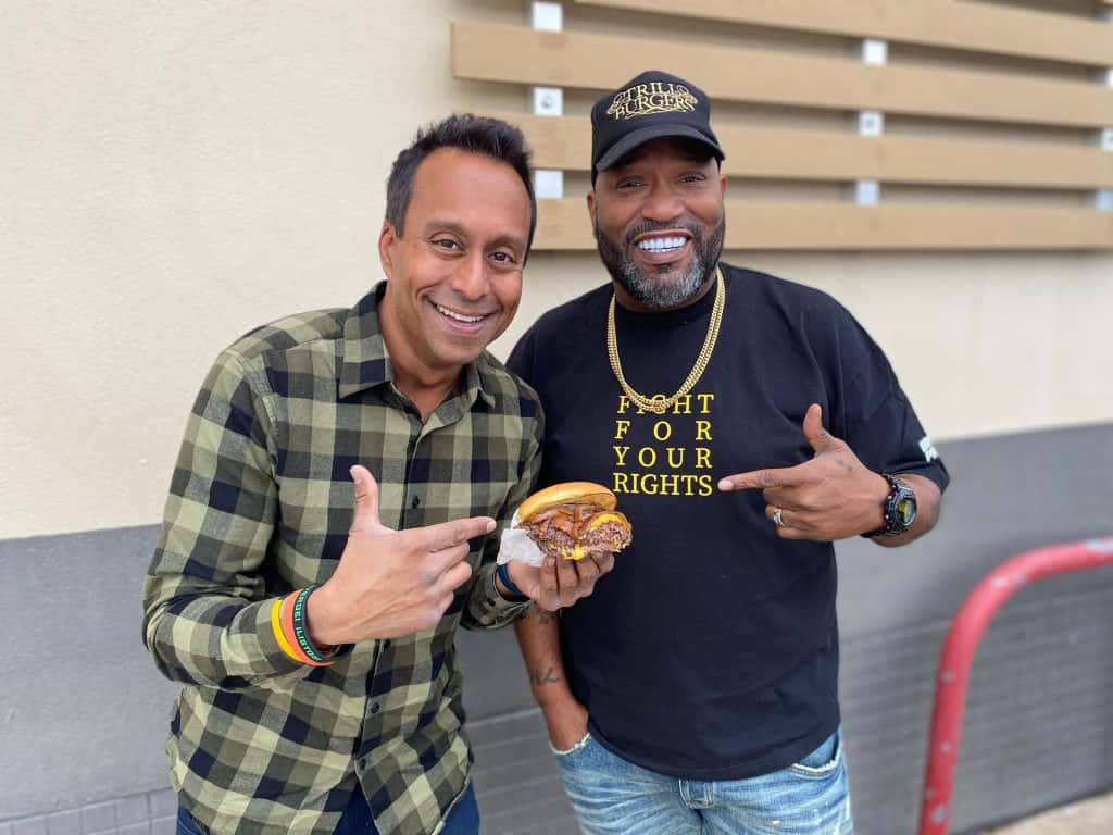 Bun B En Fan Met Burger Achtergrond