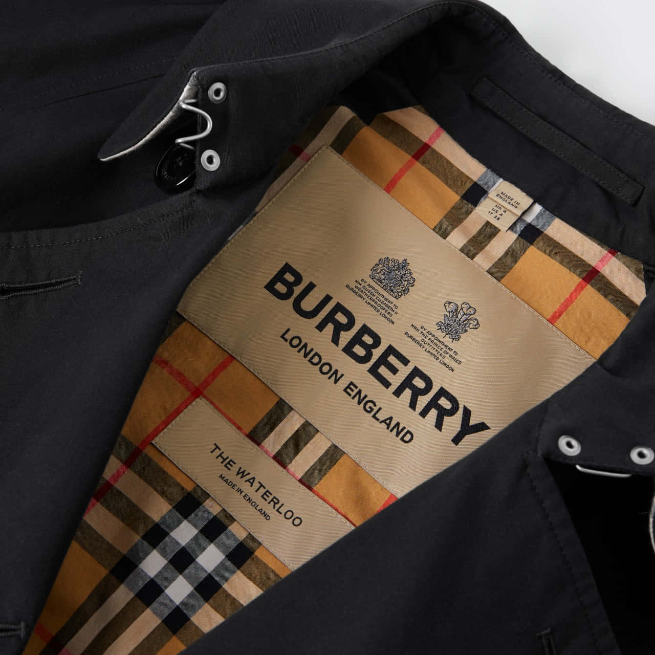 Experience Burberry, the iconic and luxurious fashion label