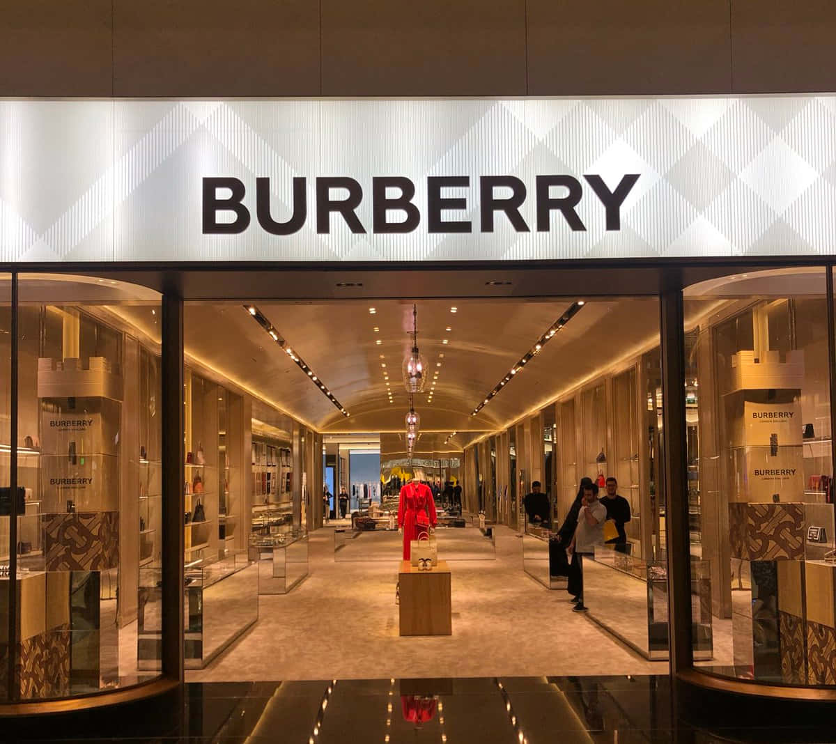 Unleashing your inner fashionista with Burberry