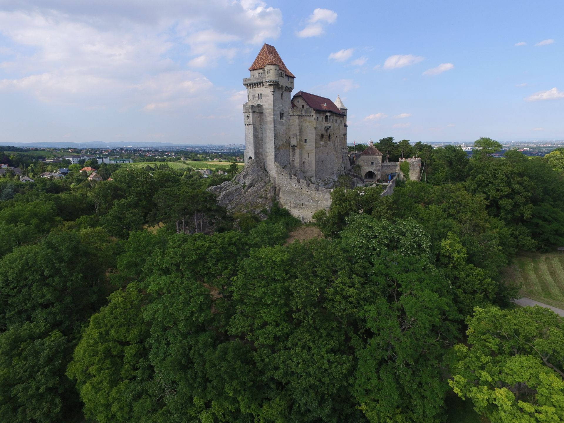 Castillode Burg Liechtenstein. Fondo de pantalla