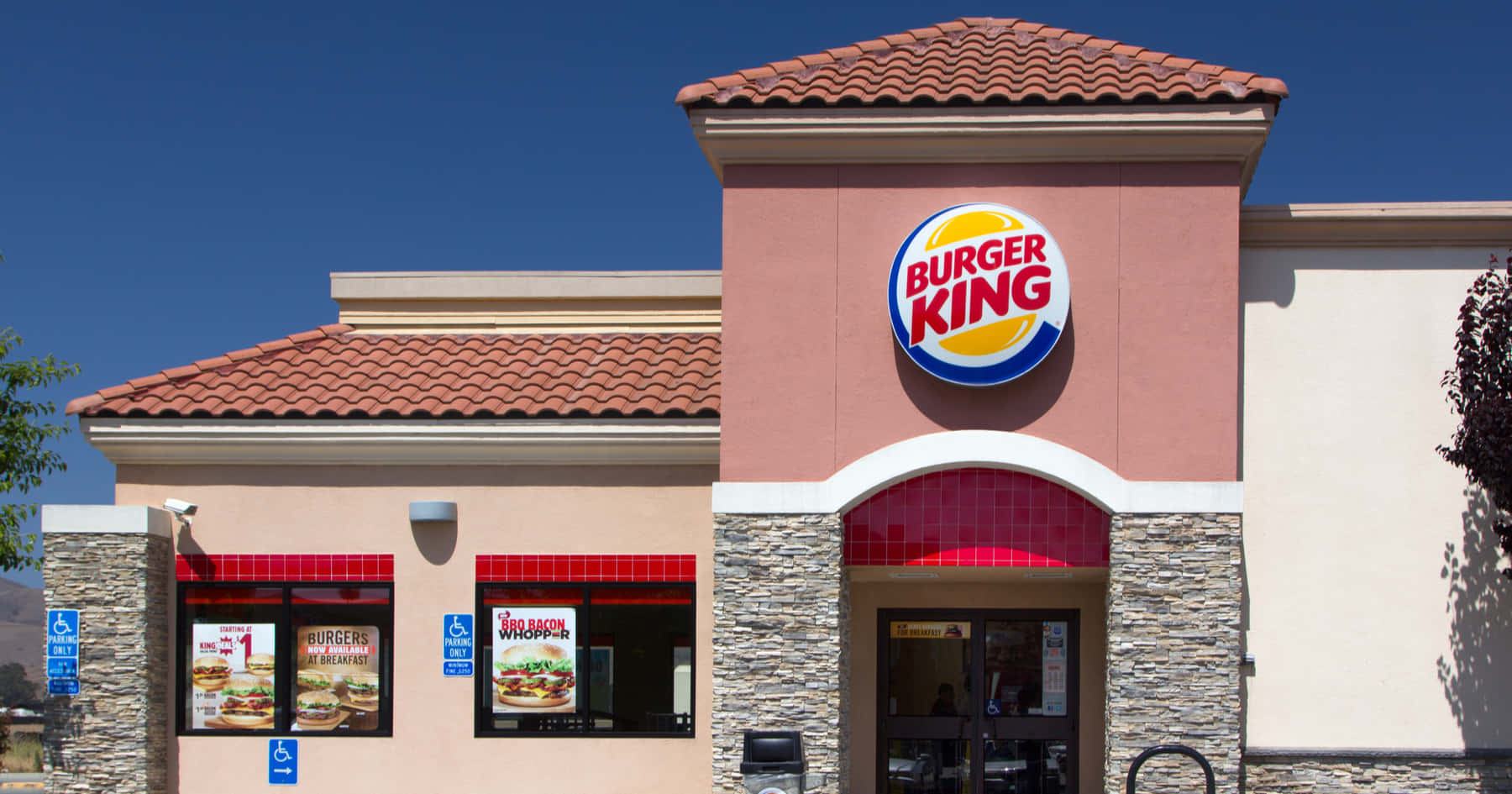 Deliciousaburgaregjorda Med De Färskaste Ingredienserna Väntar På Burger King!