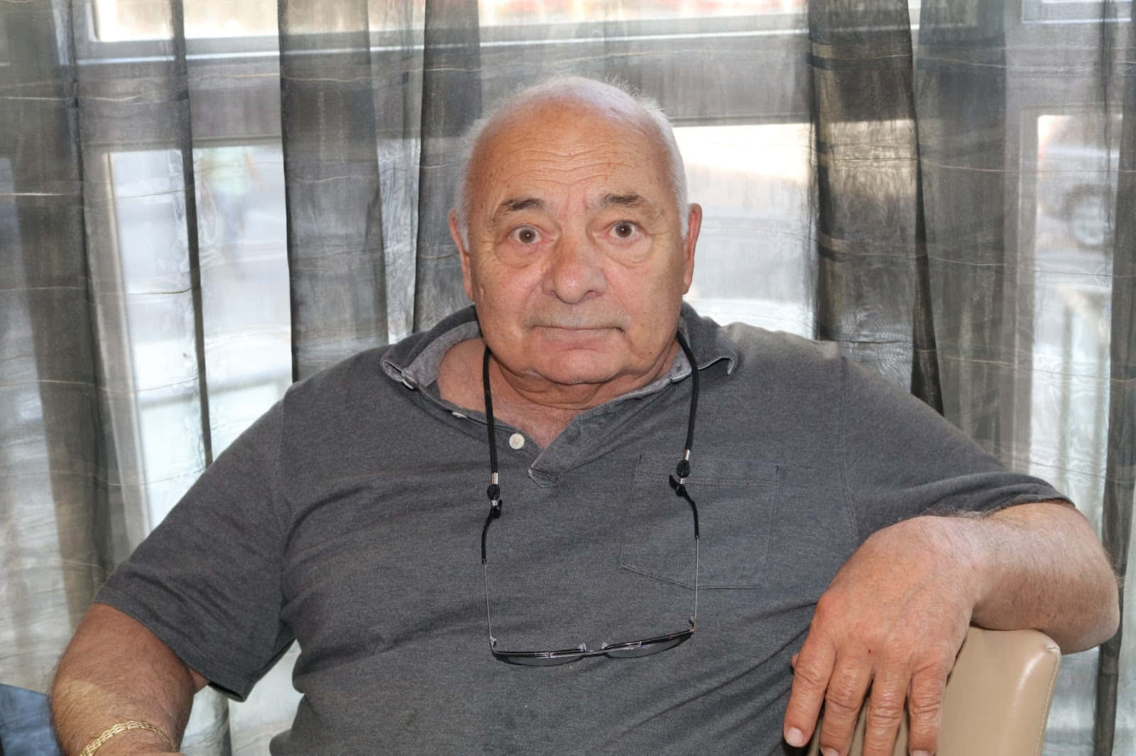 Burt Young [wallpaper] Wallpaper