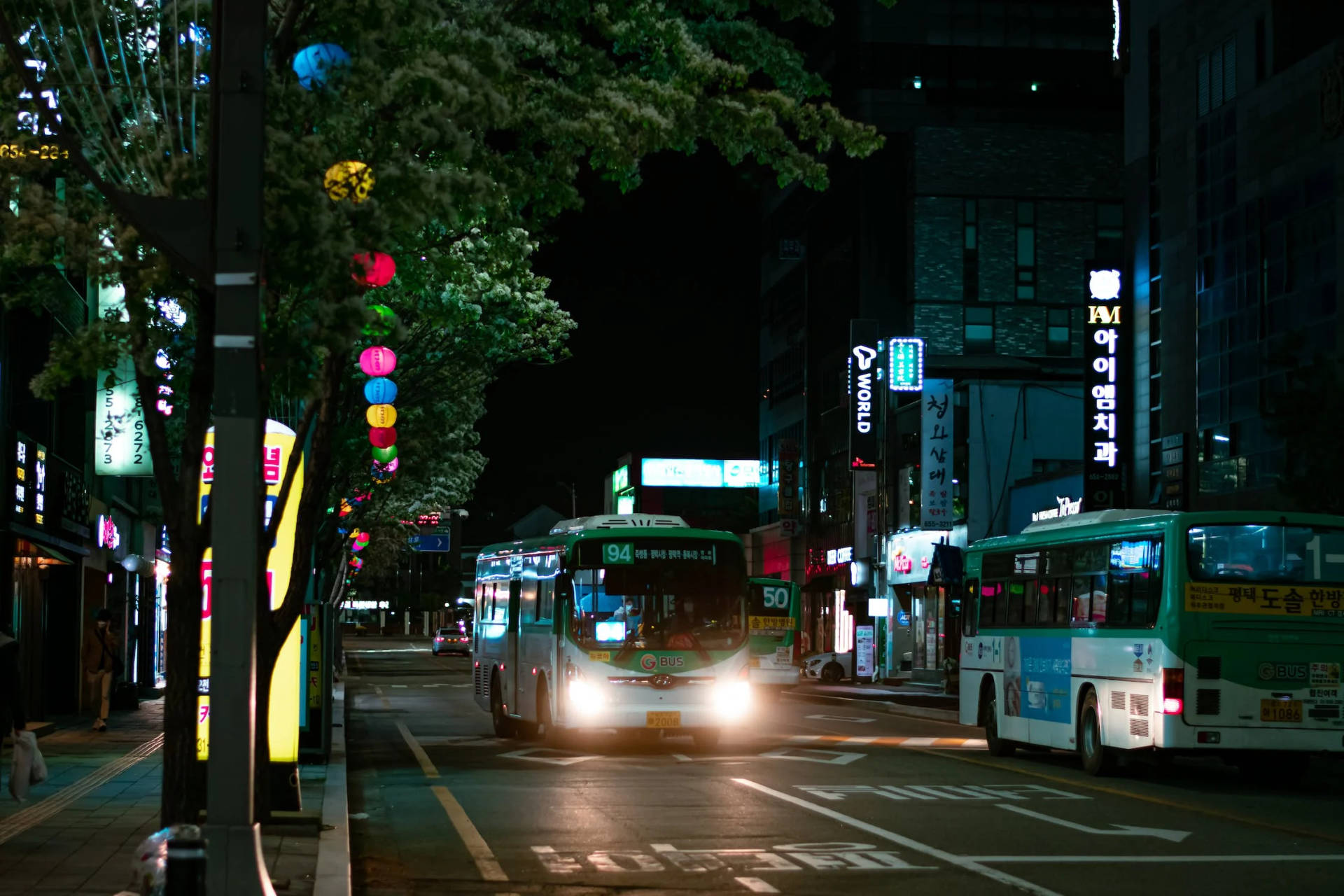Buses Night City Wallpaper