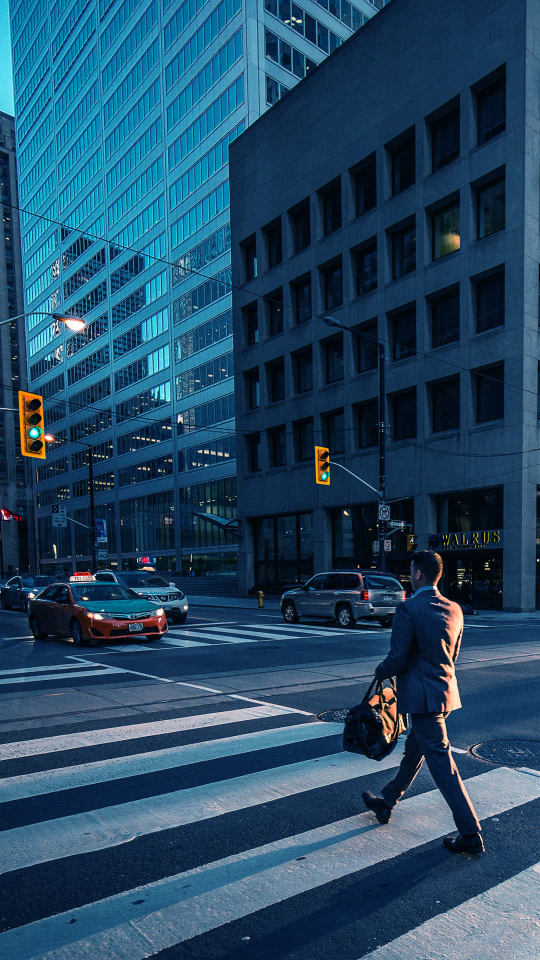 Businessman Crossing Urban Intersection4 K Wallpaper