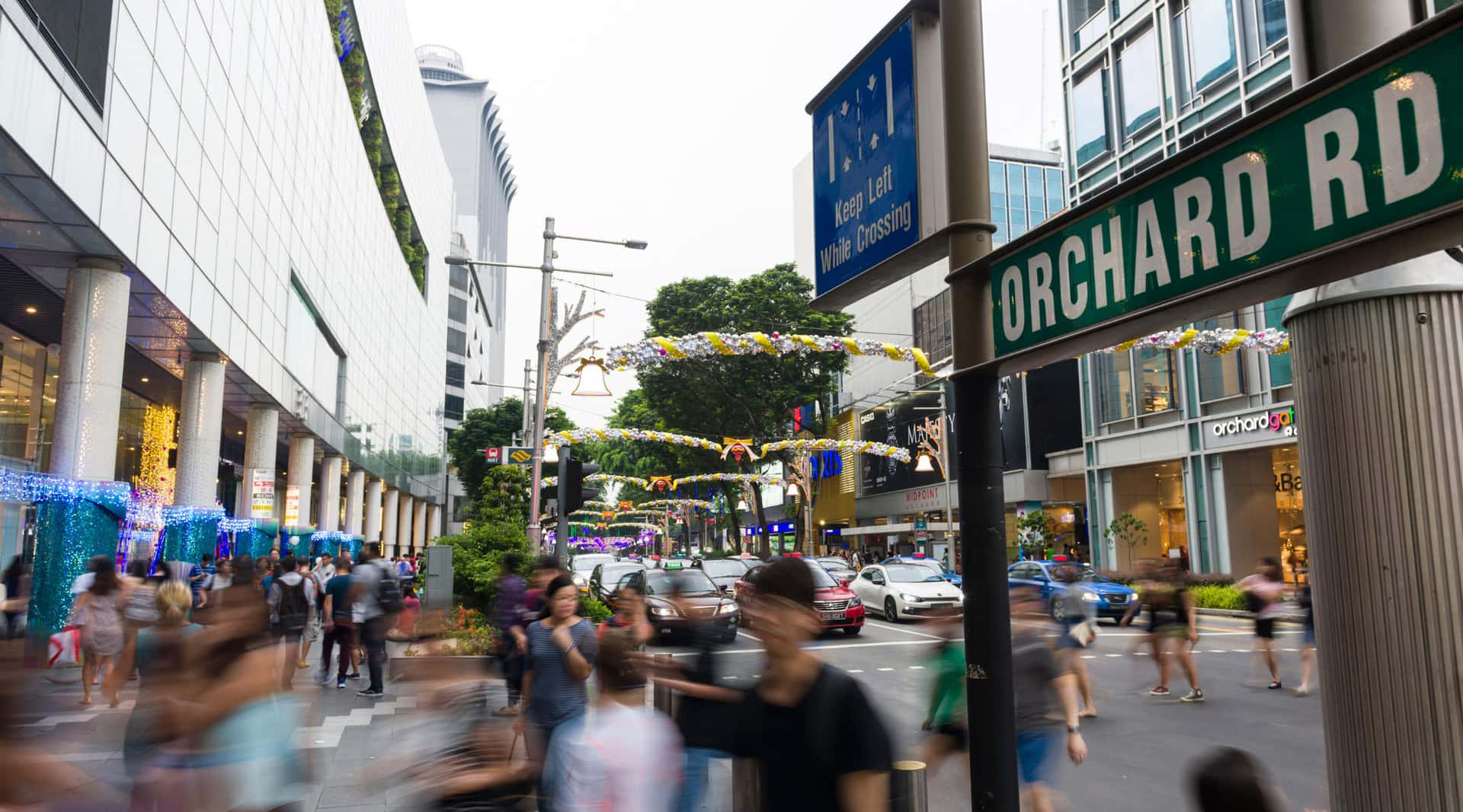 Bustling Orchard Road Singapore Wallpaper