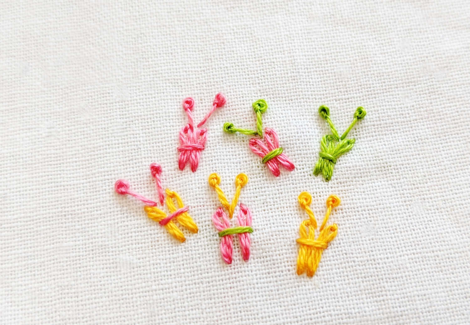 Butterfly Stitch pattern – add a unique, intricate touch to your knitting! Wallpaper