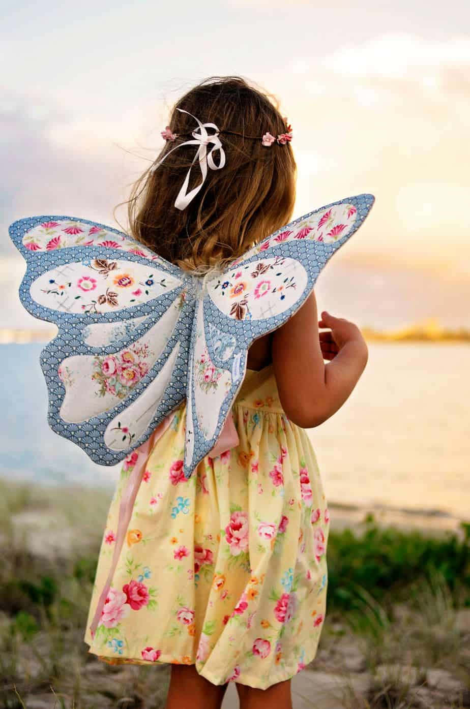 Beautiful Butterfly Wing Dress" Wallpaper