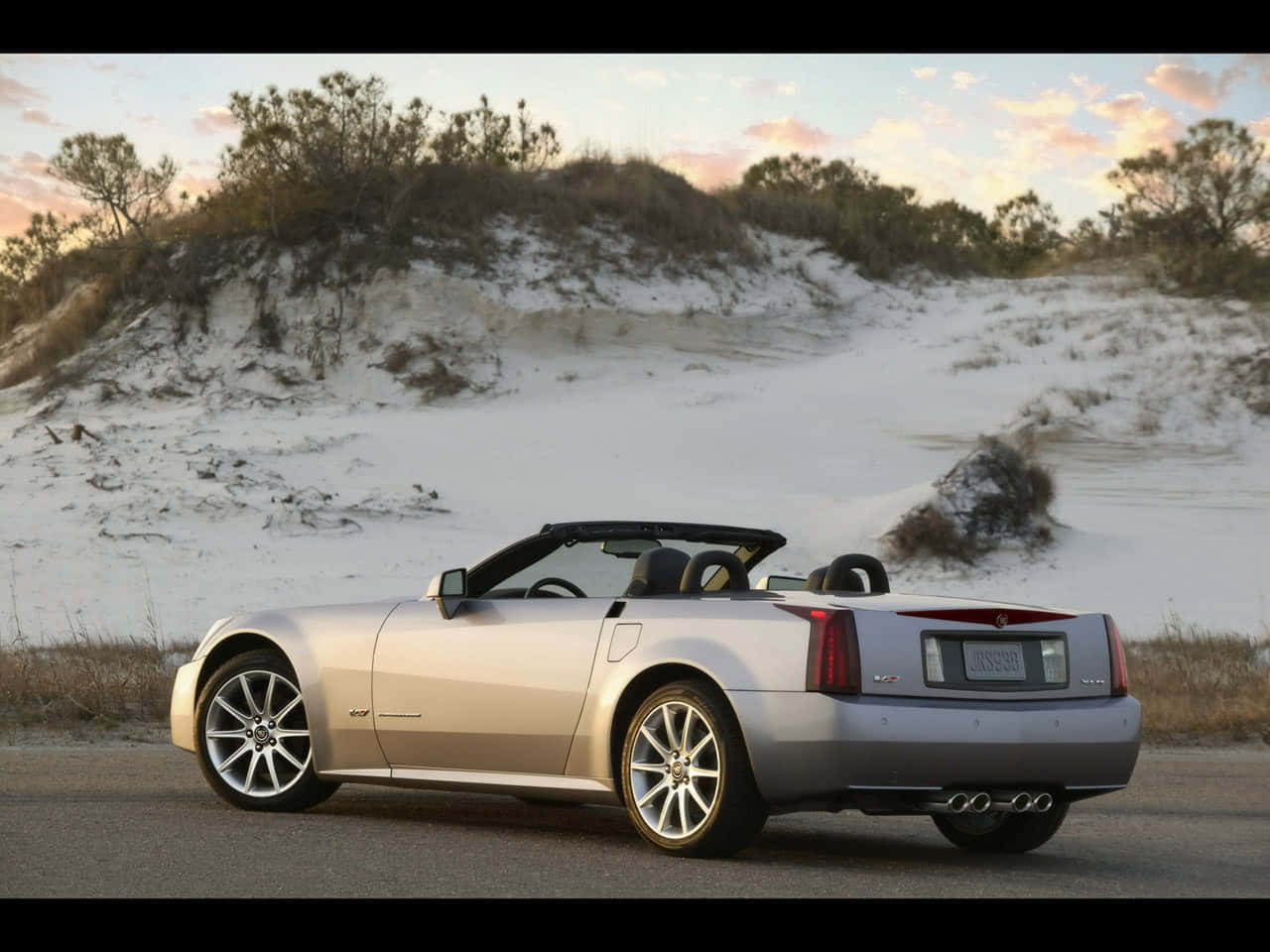 Captivating Cadillac XLR: A Perfect Blend of Luxury and Performance Wallpaper