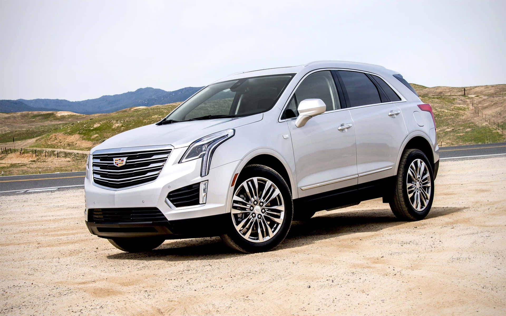 Stunning Cadillac XT5: The Epitome of Luxury and Performance Wallpaper