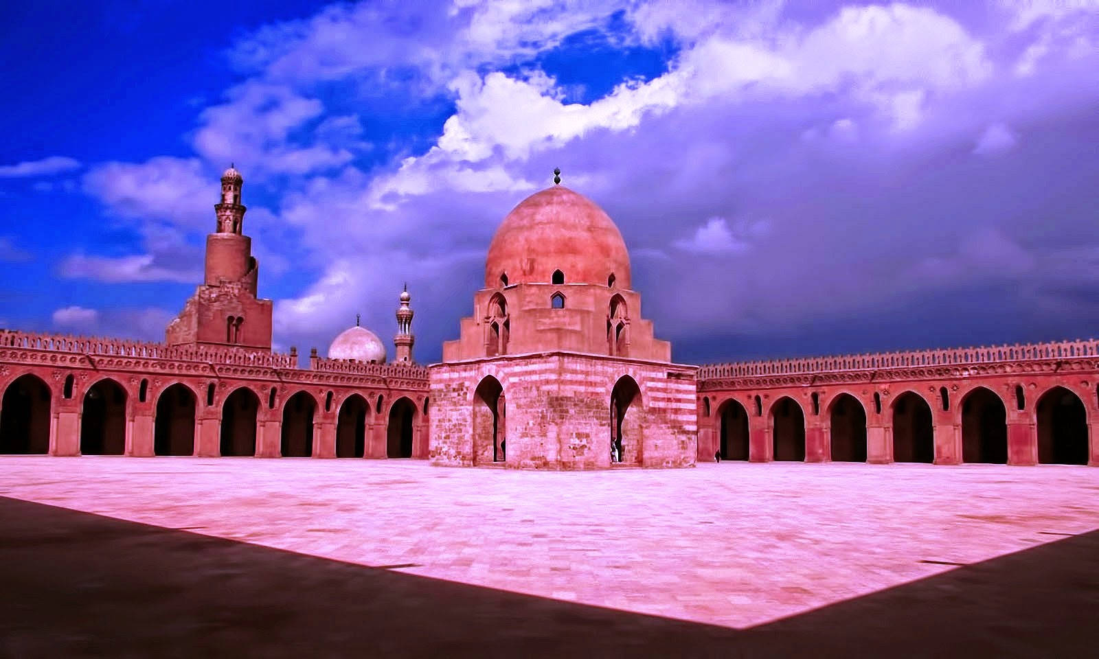 Mezquitaantigua De El Cairo, Ibn Tulun, Al Atardecer. Fondo de pantalla