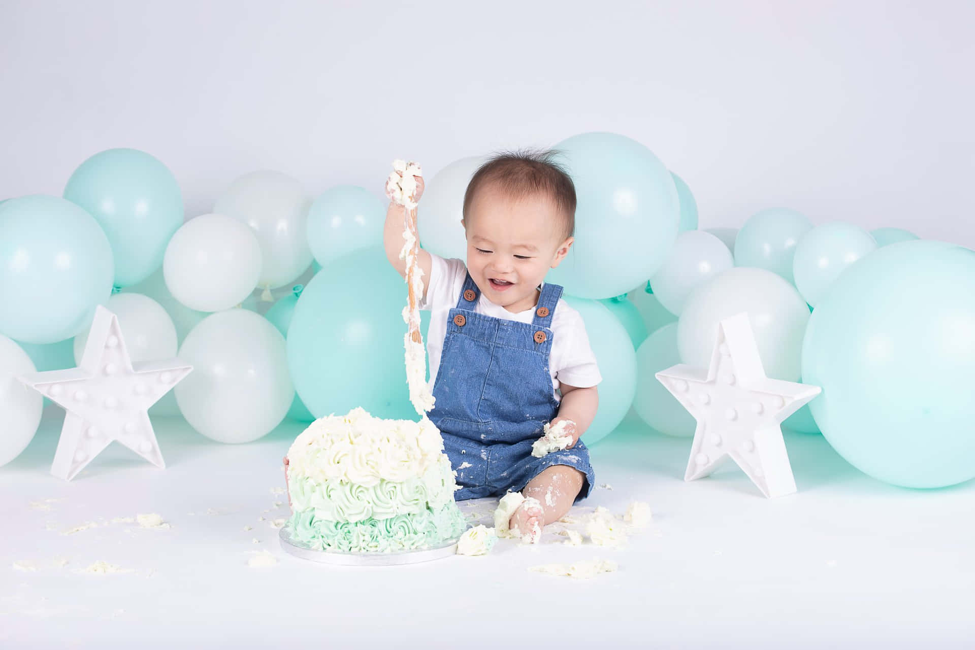 Pastel Baby Birthday Cake Smash Picture