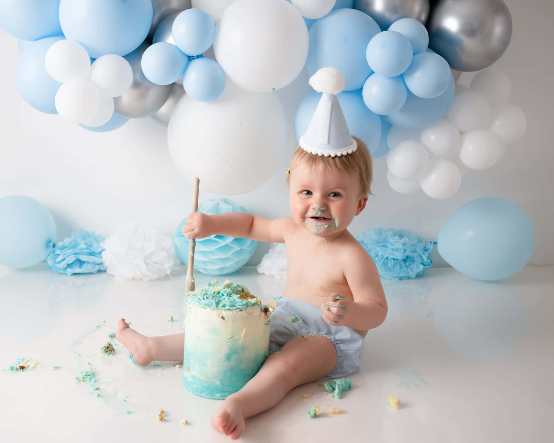 Pastelblauer Baby Cake Smash Hintergrundbild