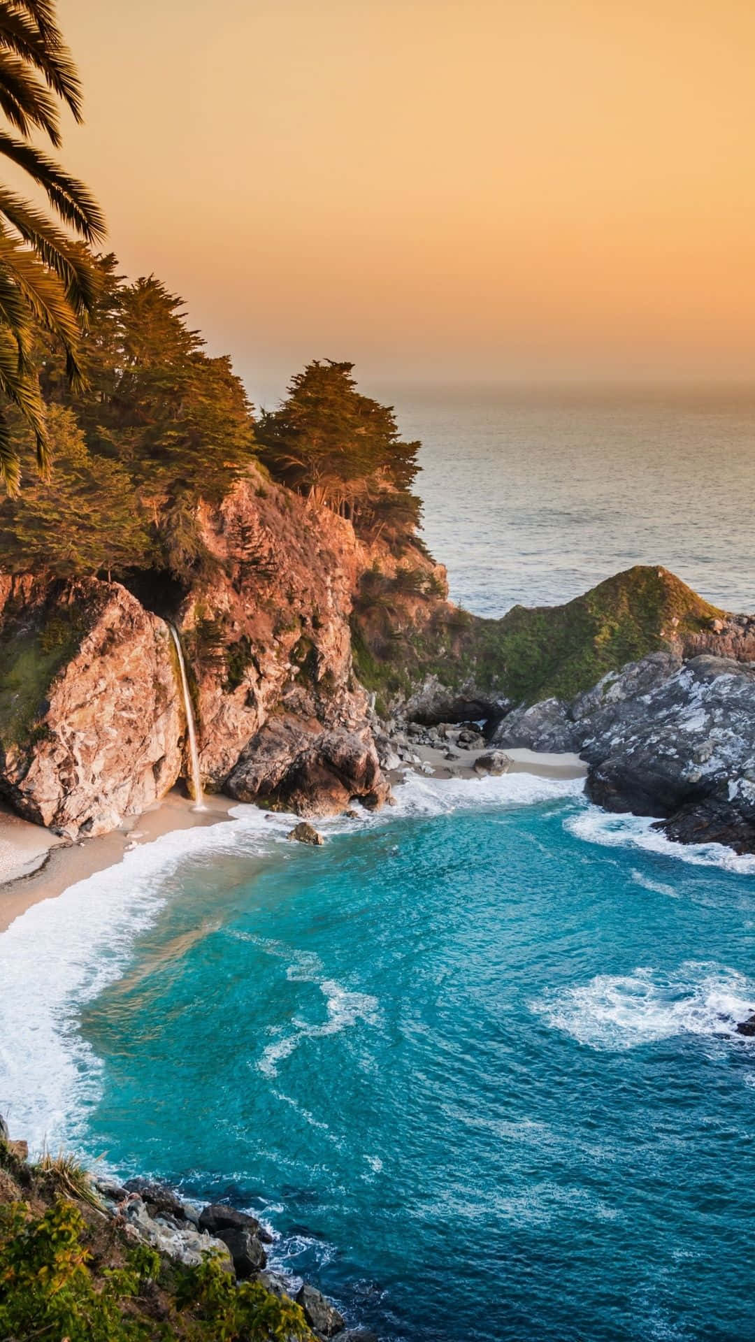 Go Californian with the newest iPhone Wallpaper