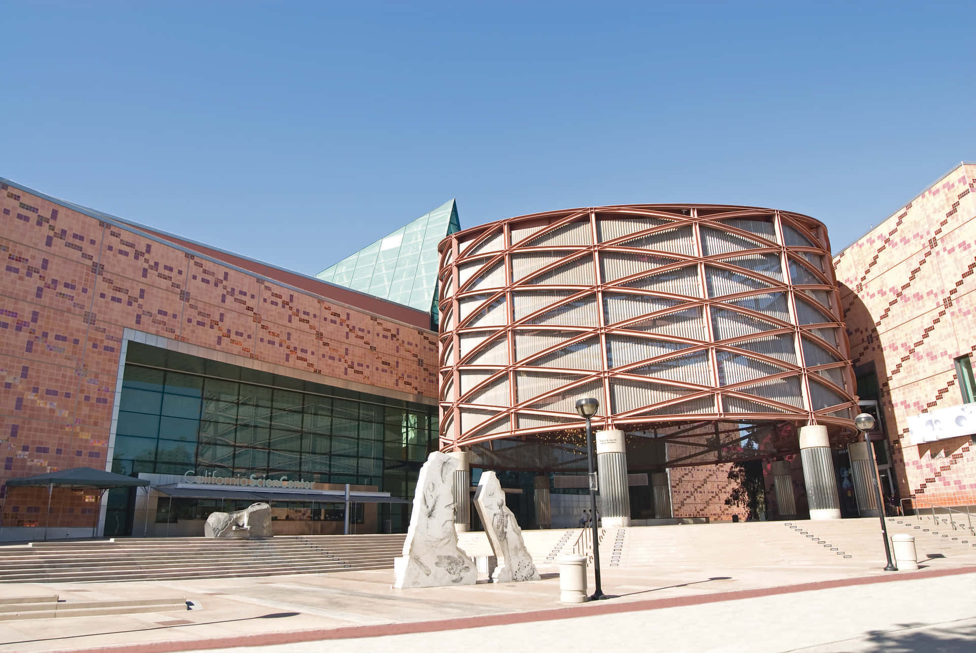 California Science Center Exterior Wallpaper